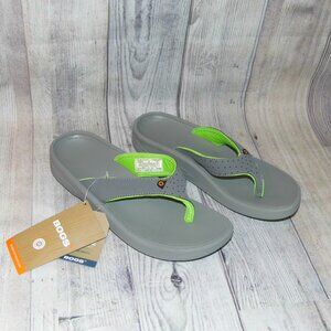 BOGS Helix Flip Gray/Green Flip Flop Sandals NWT Womens Size 8